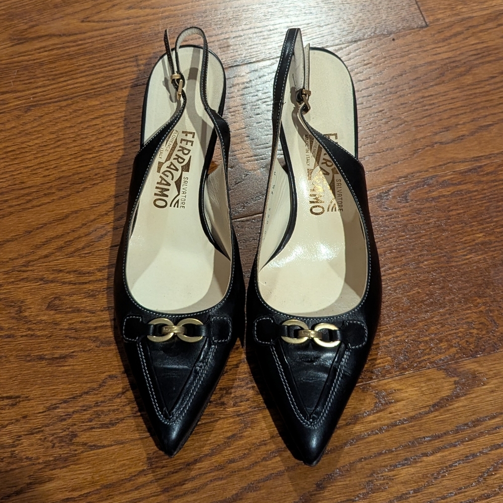 Salvatore Ferragamo Slingback Pumps in Black Leather